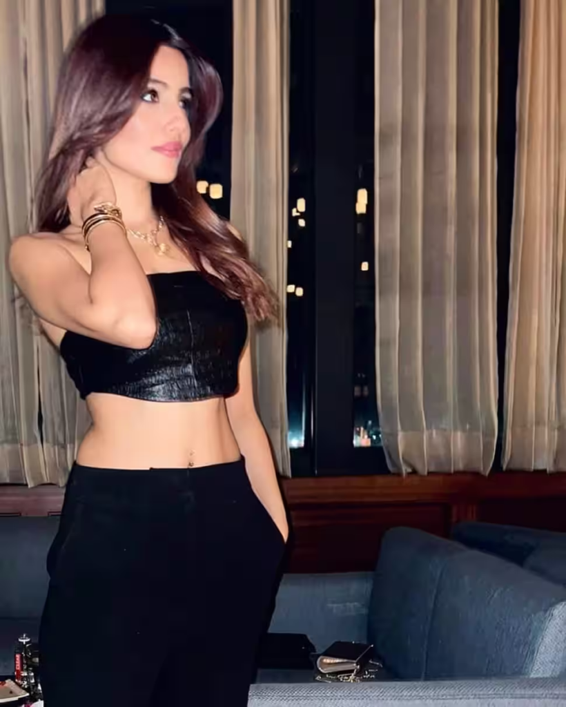 Aditi Hundia - Love Partner of Aditi Hundia