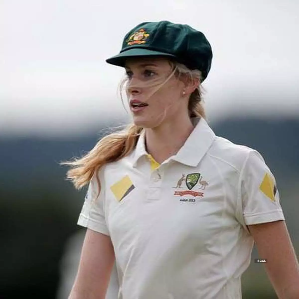 Holly Ferling - one of the most beautiful cricketers in the world.