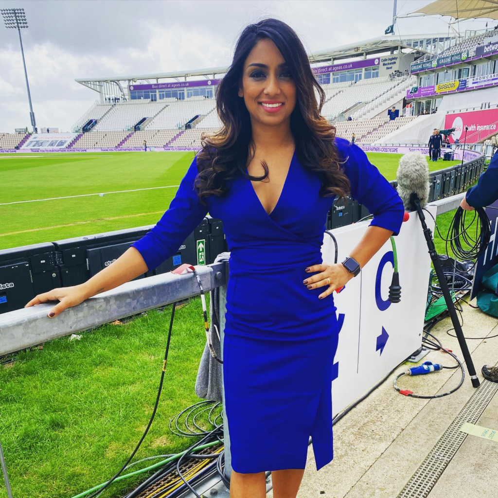 Isha Guha - one of the most beautiful women cricketers in the world.